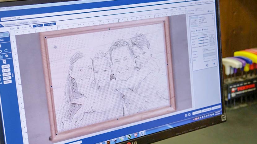 Visualize a fotografia de família no material final e ajuste as definições